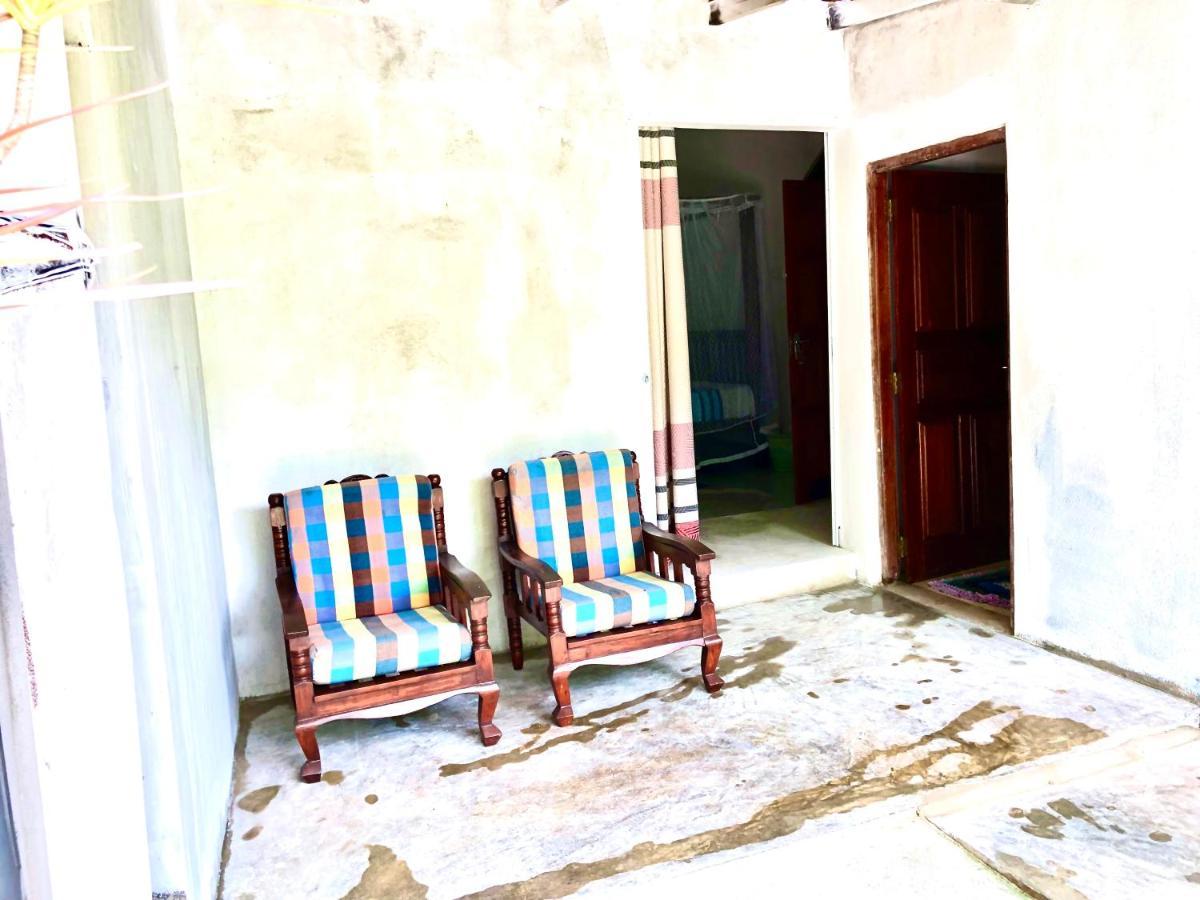 Tiny Royal Palace أونا واتونا المظهر الخارجي الصورة