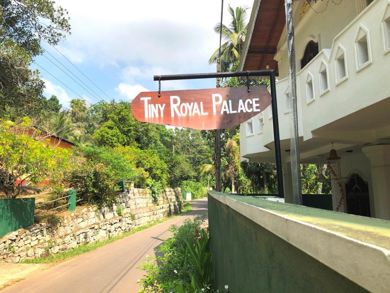 Tiny Royal Palace أونا واتونا المظهر الخارجي الصورة